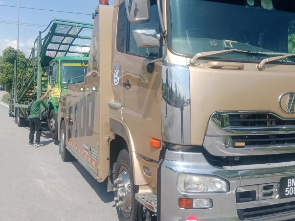 Car carrier vehicle transportation